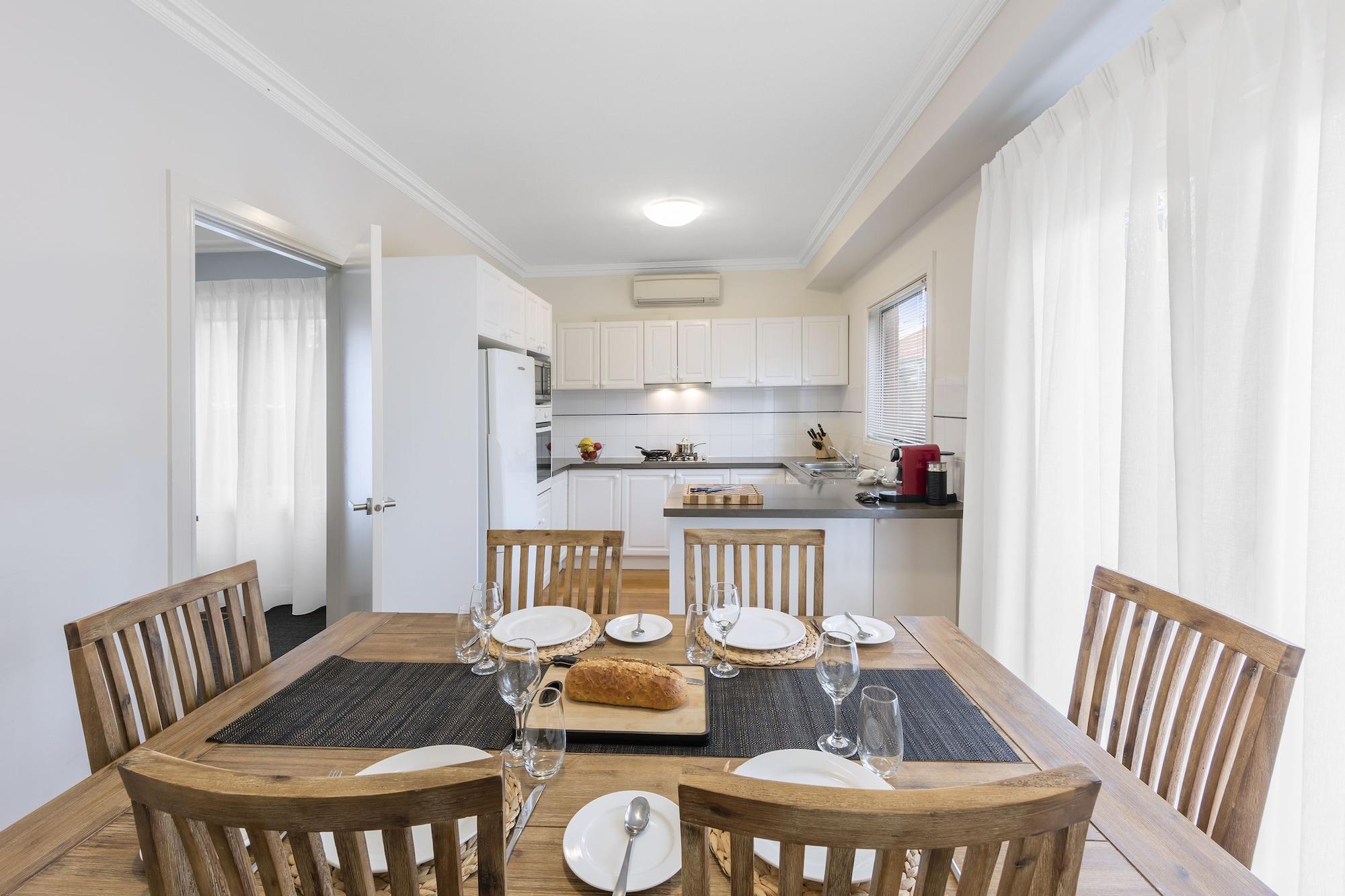 Kimberley Gardens Hotel, Serviced Apartments And Serviced Villas Melbourne City Exterior foto