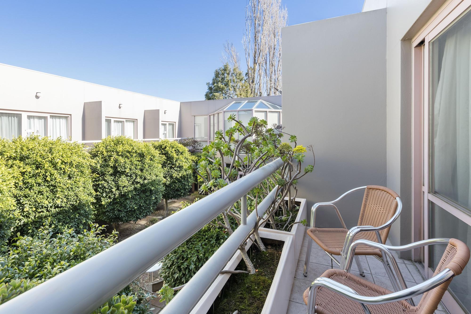 Kimberley Gardens Hotel, Serviced Apartments And Serviced Villas Melbourne City Exterior foto
