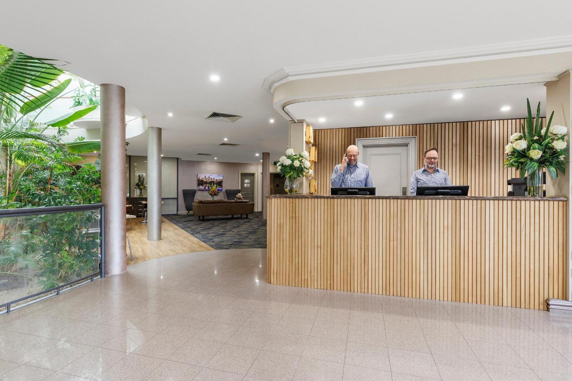 Kimberley Gardens Hotel, Serviced Apartments And Serviced Villas Melbourne City Exterior foto