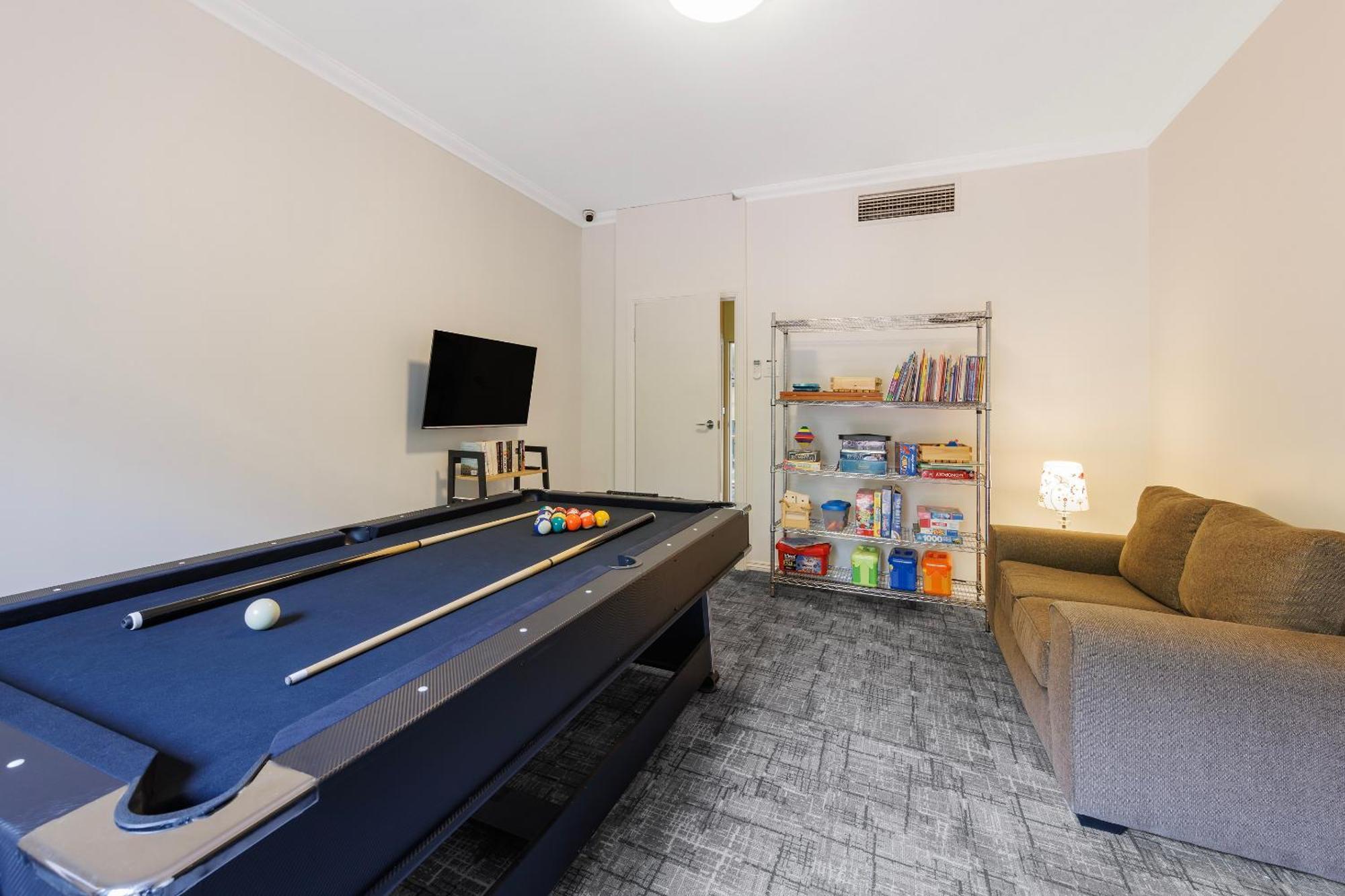 Kimberley Gardens Hotel, Serviced Apartments And Serviced Villas Melbourne City Exterior foto